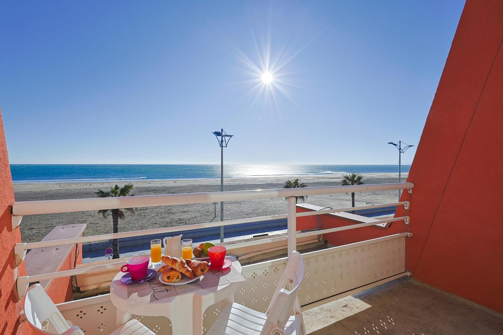 Logis Hôtel Mediterranee Port-la-Nouvelle Exterior foto